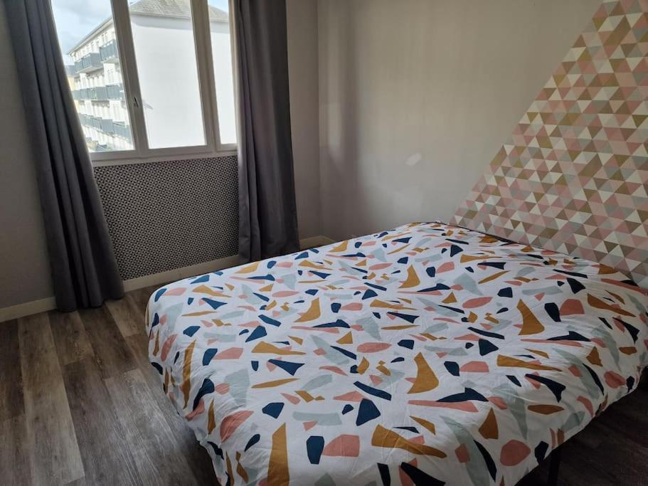 Ferienwohnung Refuge Urbain Chic Avec Balcon Saint-Lô Exterior foto